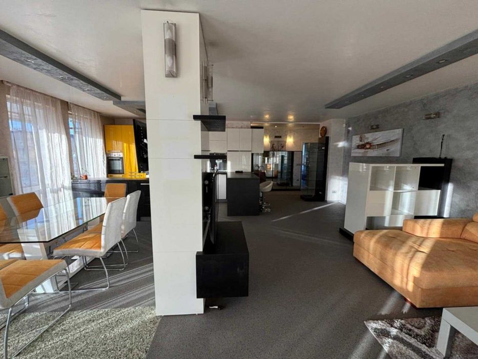 Дава се под наем Тристаен апартамент в София, Манастирски ливади - 180 кв.м за 1400 € - Снимка #1