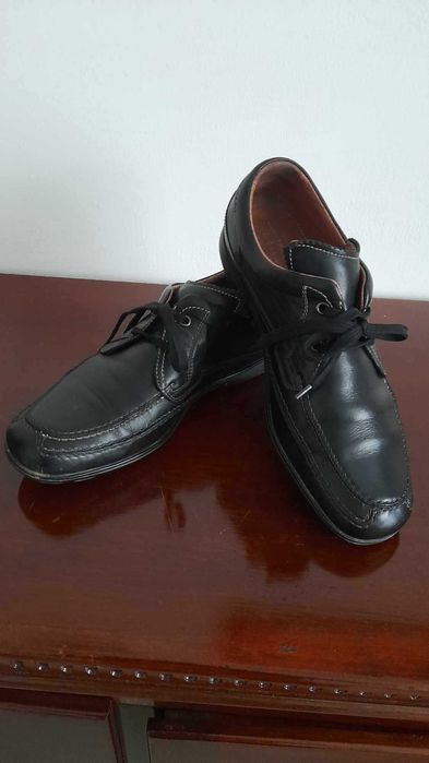 Pantofi barbati, din piele naturala, marimea 42
