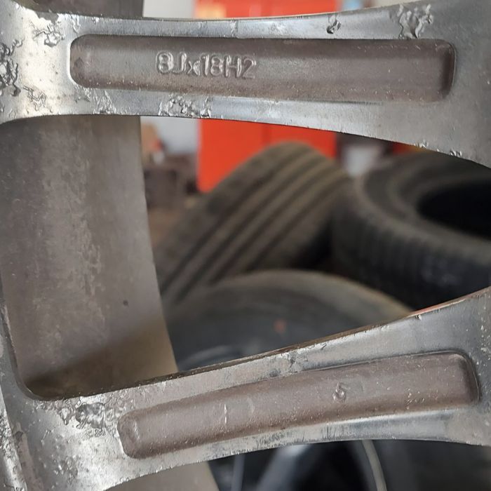 Продавам зимни гуми Пирели 235/55/18