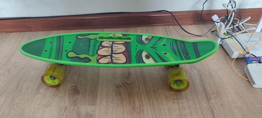 Самокат, скейтборд, скейт