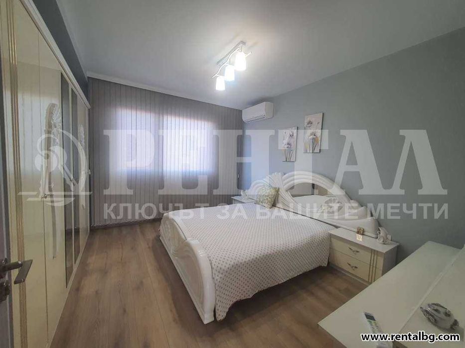 Продава се Тристаен апартамент в Пловдив, Гагарин - 125 кв.м за 1840 €/кв.м - Снимка #16