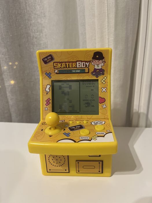 Consola portabila cu 26 de jocuri, Arcade Boy