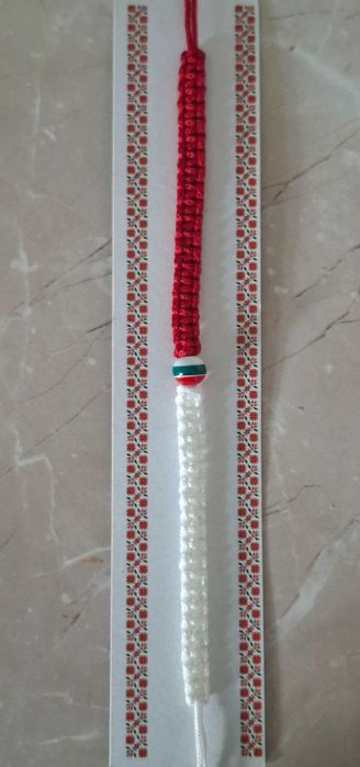 Ръчно изработени мартеници