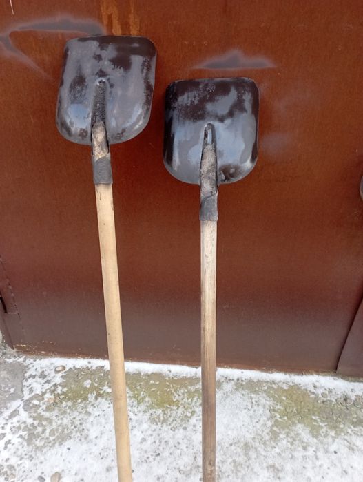 Продам советские совковые лопаты.