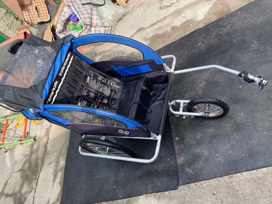 Продам коляску для детей на велосипед