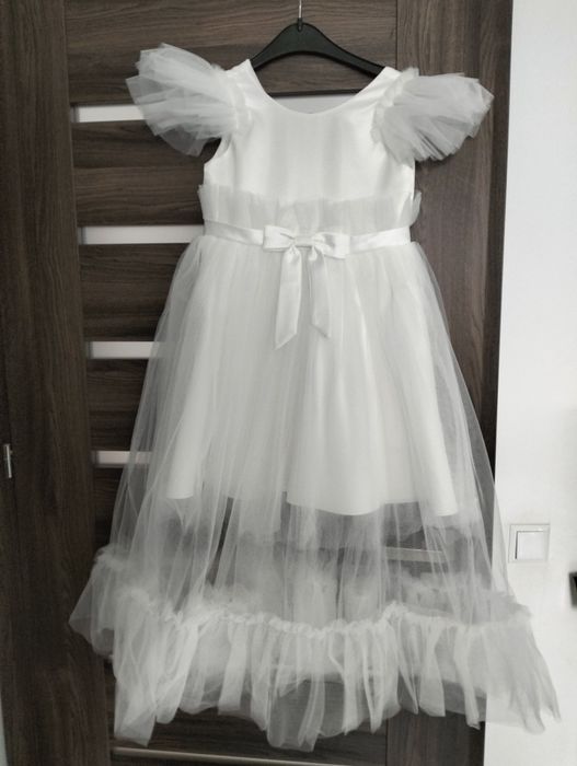 Rochițe noi elegante fetițe mărimea 9si 10 ani
