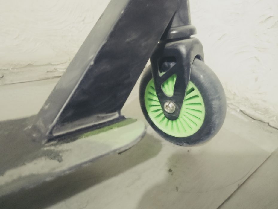 Самокат трюковый