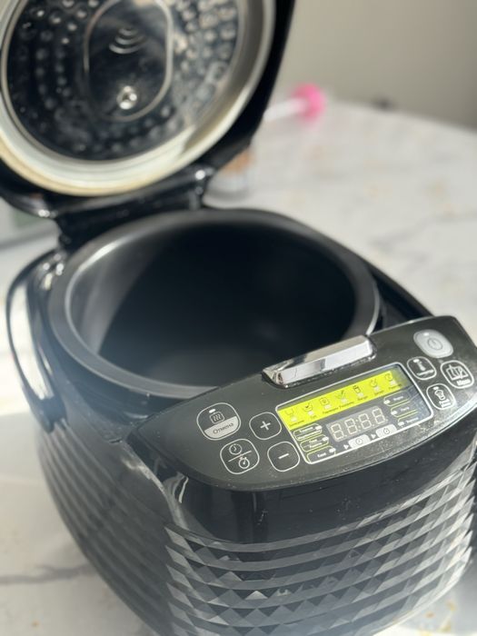 Мультиварку продам