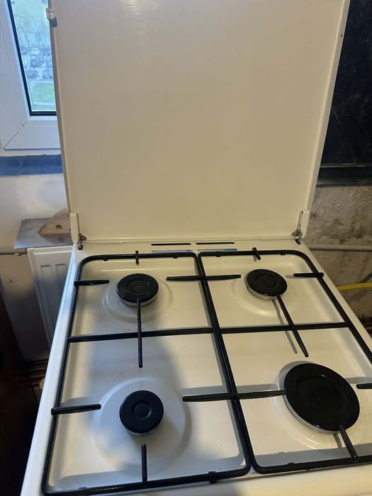 Lada frigorifica si aragaz