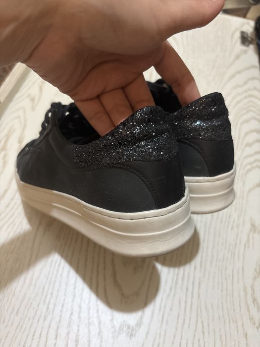 Кросовки женские 38