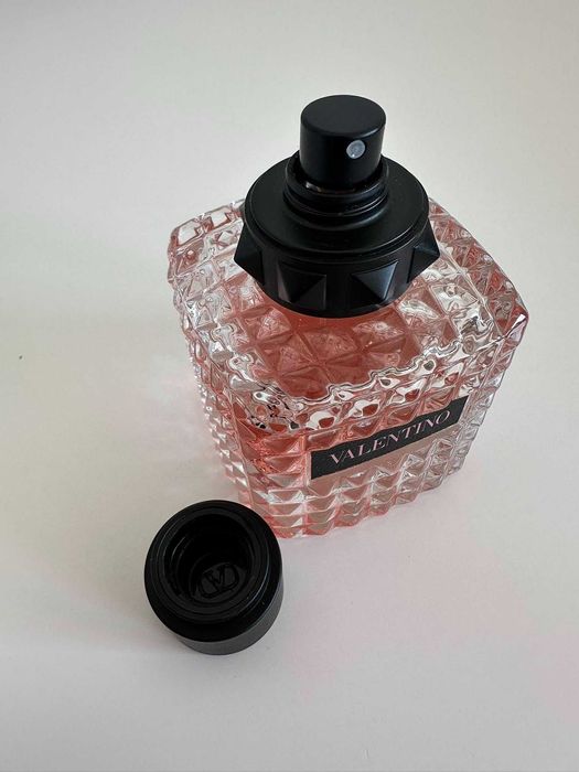 Vand Valentino Donna Born in Roma 50 ml