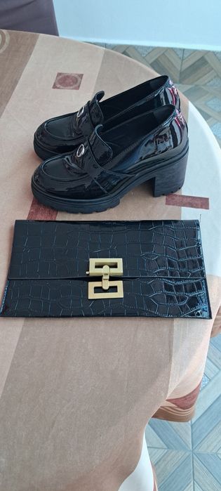 Pantofi Osprey London,marime 38,o purtare