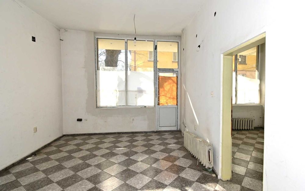 Продава се Магазин в Перник, Изток - 61 кв.м за 1500 €/кв.м - Снимка #2