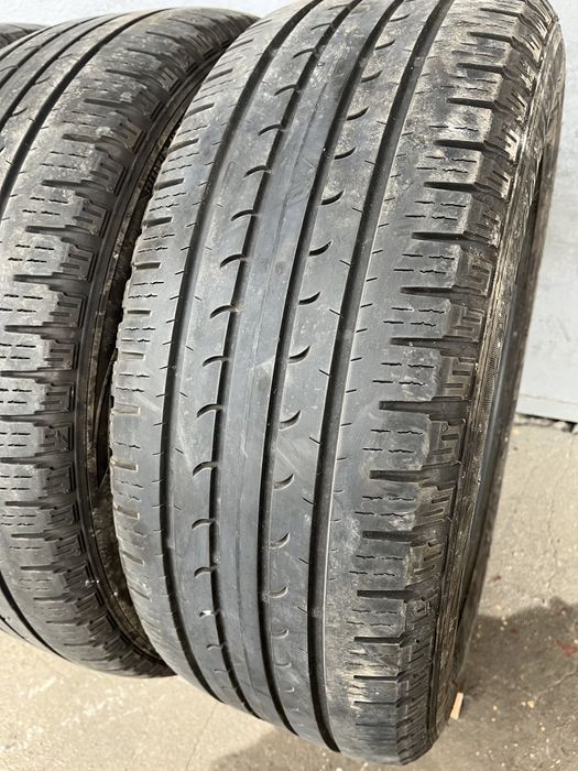 4 бр. летни гуми 225/60/17 GoodYear SUV 4x4 DOT 1917 4 mm