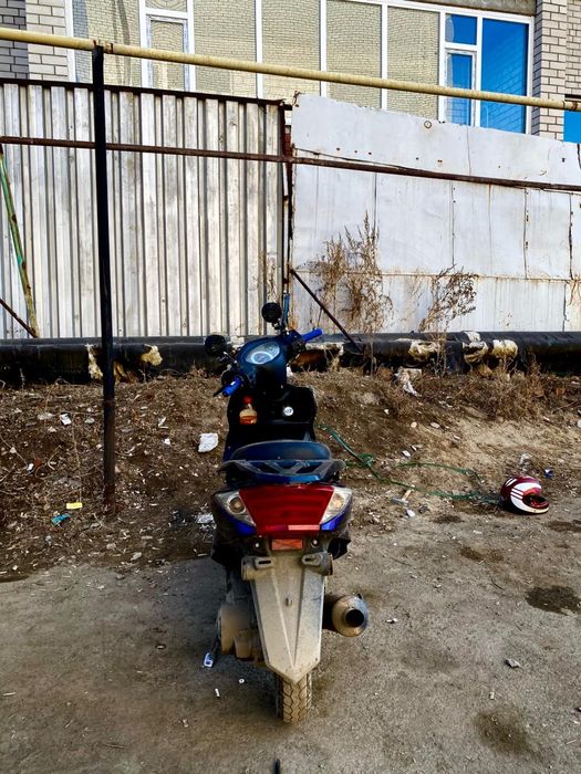 Срочно продам скутер м8