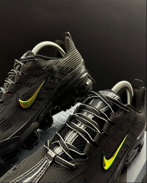 Nike Air Vapormax Plus 360 Black Chameleon - 40,41,44