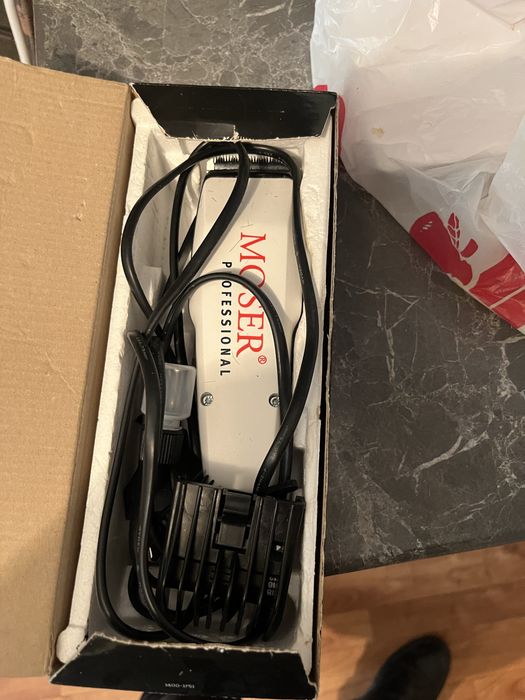 Продам машинку Moser