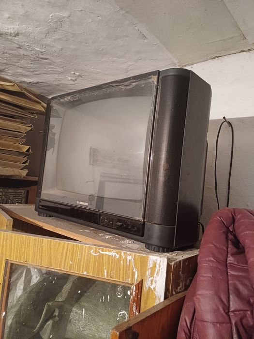 Продам телевизор Samsung