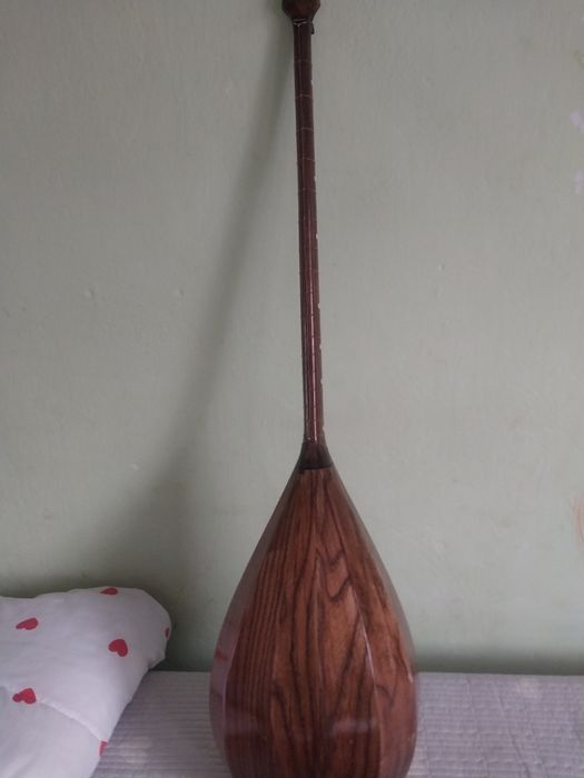 Домбыра сатылады