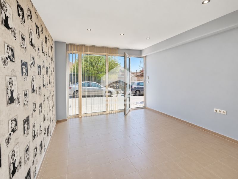 Продава се Офис в Варна, Погреби - 46 кв.м за 1085 €/кв.м - Снимка #3