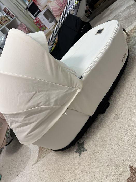 Количкa Cybex Priam 4