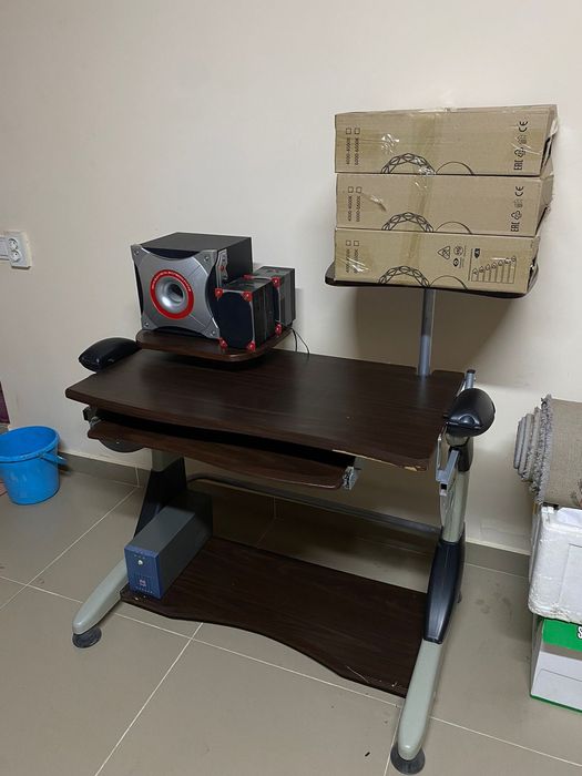 Компьютерный стол