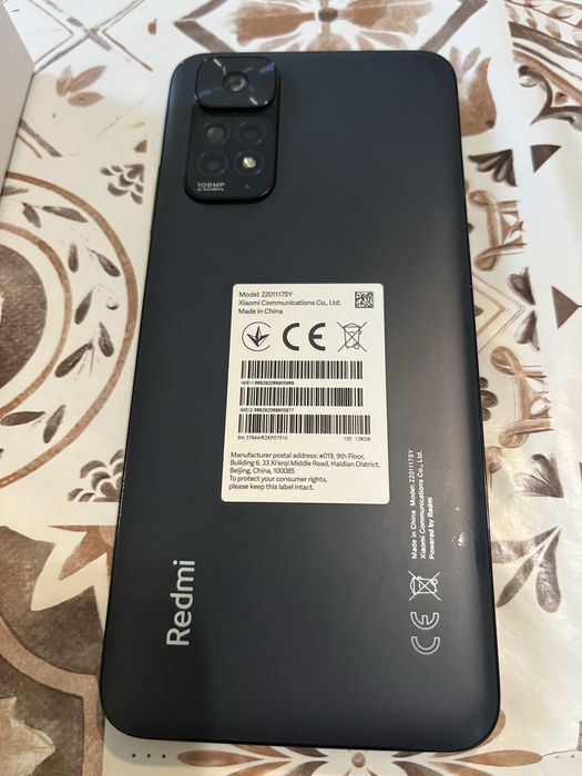Продавам два телефона Xiaomi и redmi