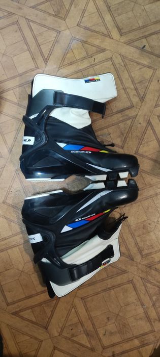 Лыжные ботинки 40  размера