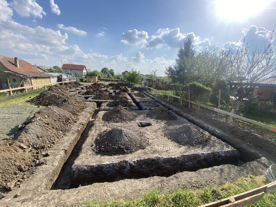 Inchiriere Miniexcavator bobcat transport