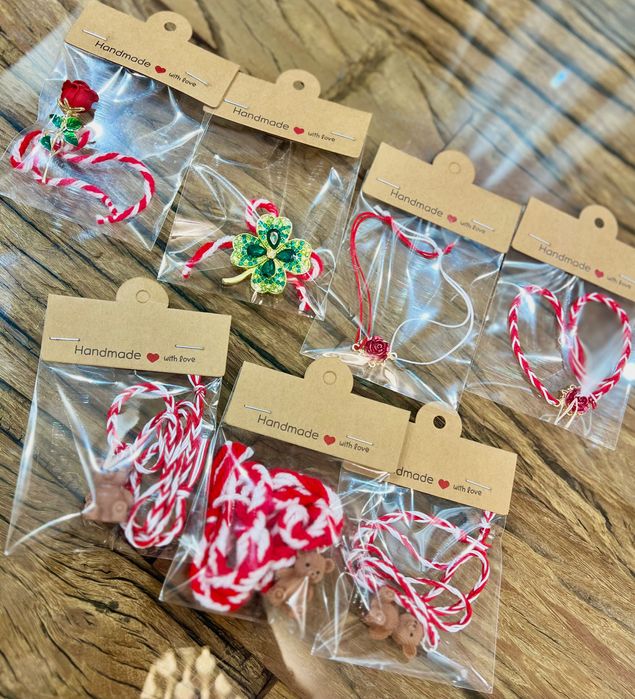 Ръчно изработени мартеници