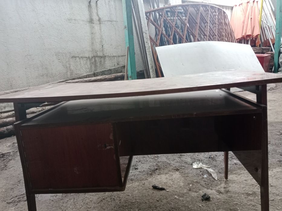 Шкафы,полки для обуви,столы