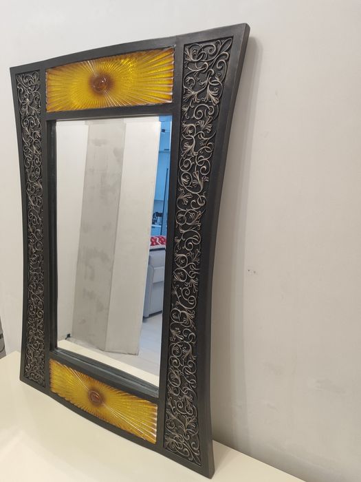 Продам зеркало настенное