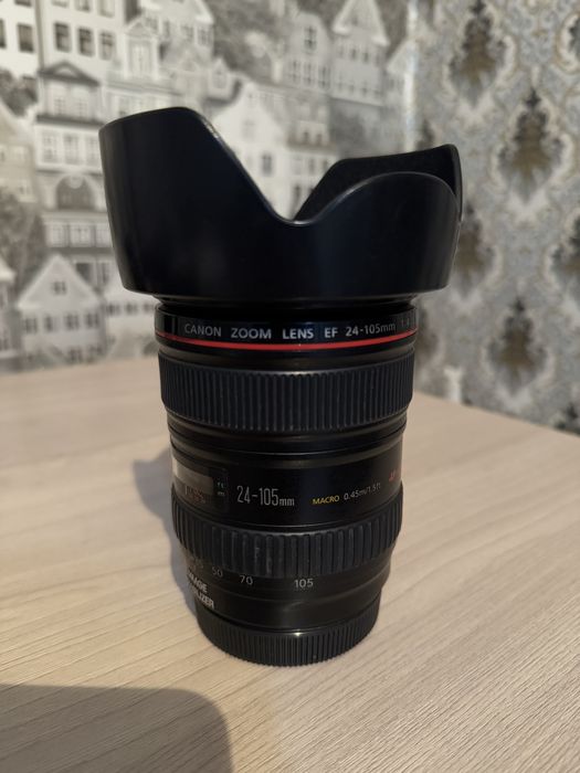 Продам Canon R с комплектом