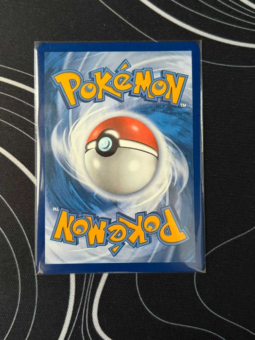 Pokémon TCG Magikarp 203/193 30th Celebration Classic Collection Gold