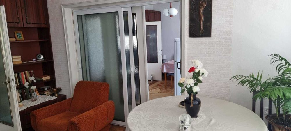 Продава се Четиристаен апартамент в Разград, Център - 128 кв.м за 1156 €/кв.м - Снимка #14
