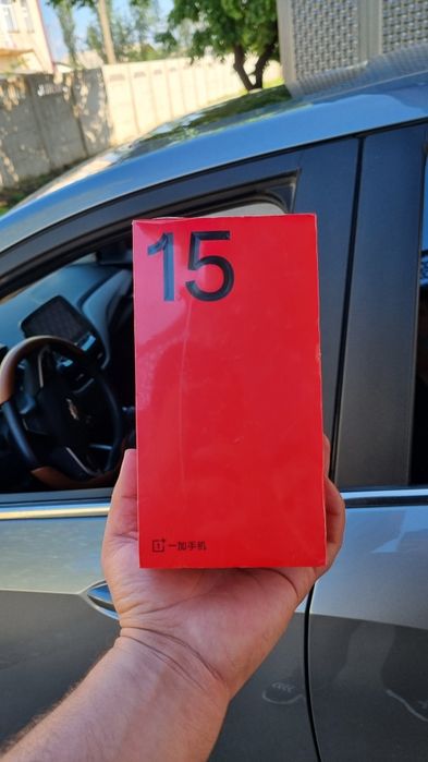 One plus 15 12ga 256 nalichida