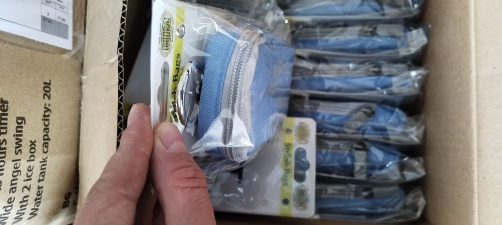 Портмонета тип монетник на едро