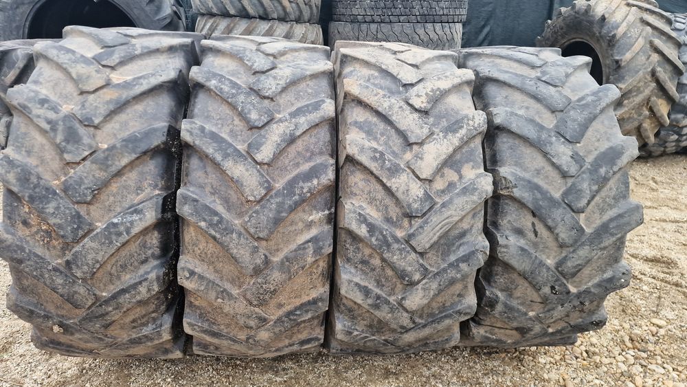 CAUCIUCURI Încărcător 405/70-24 marca Mitas, 14 ply