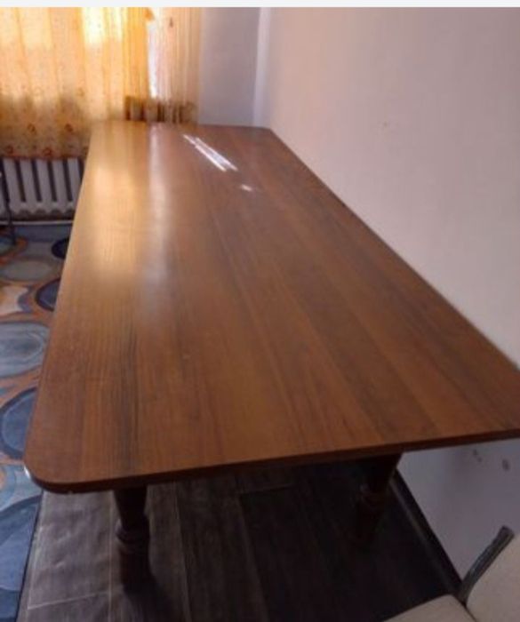 Гостиной стол продам