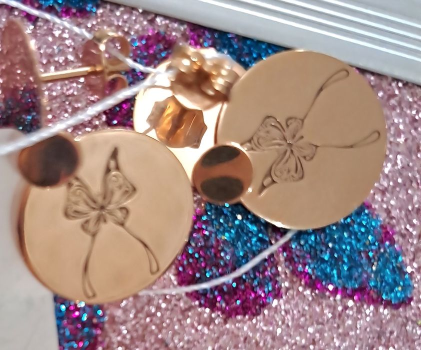 Продаю новые, золотые сережки .