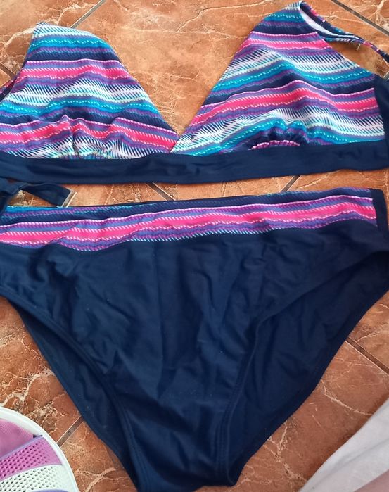 Costum baie dama