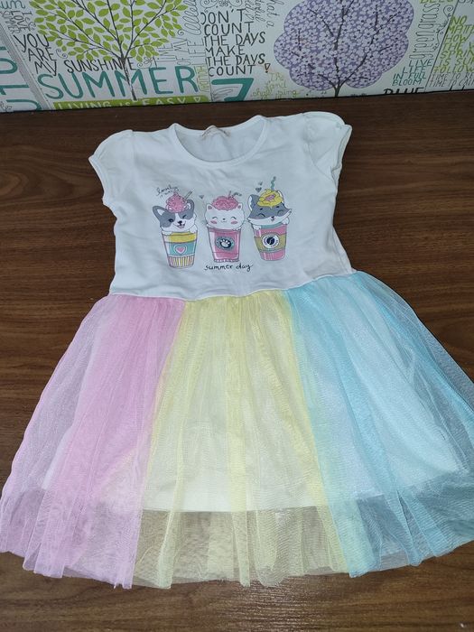 Продам платья недорого