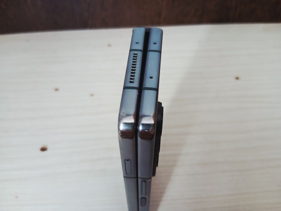 Samsung Galaxy Z Fold 4 - Piese / Ecranul pliabil defect