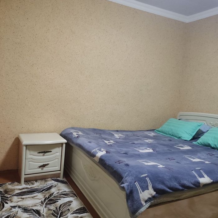 Хазора Спитамен шох кучасида ховли ижарага берилади.