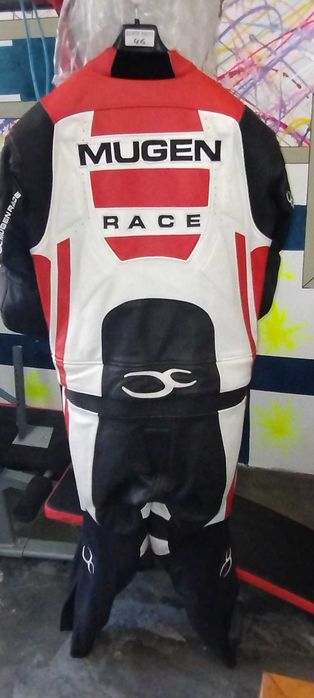 Costum motocicleta de piele