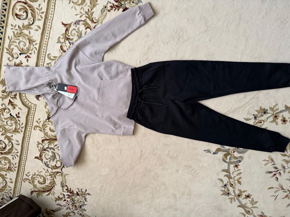 Продам костюм (двойка) новая !!!