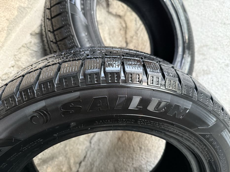 Продам зимние шины Sailun
