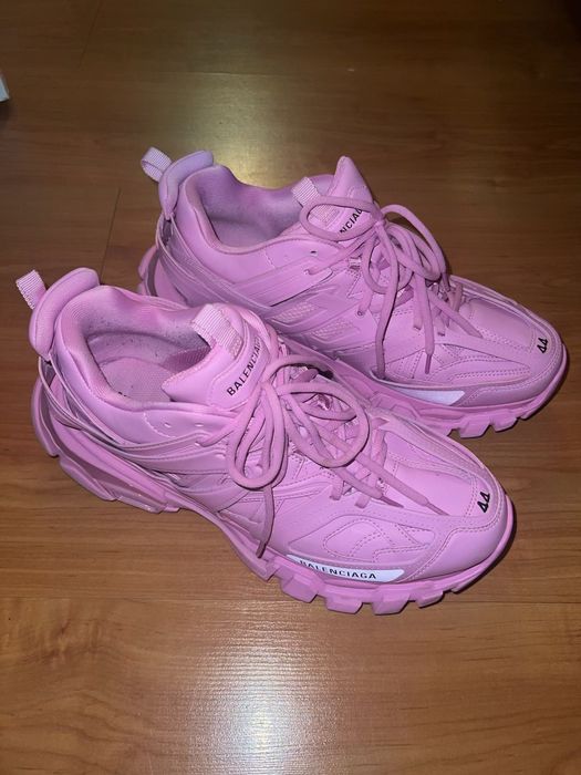 Balenciaga track