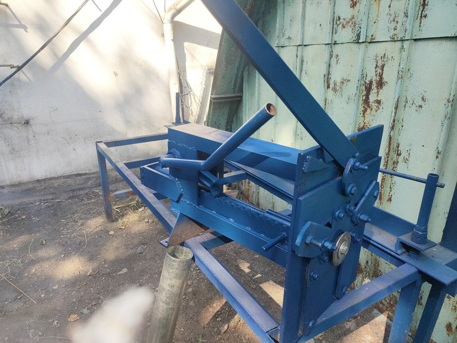 Листогиб гофроколено