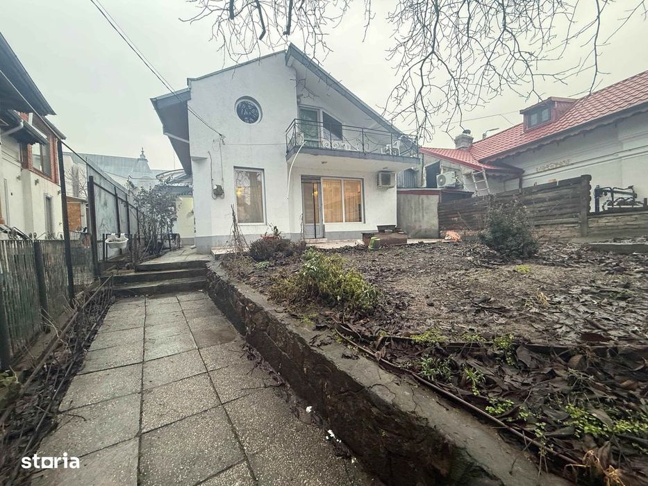 De închiriat Casa P+M zona falezei